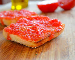 Pan con Tomate